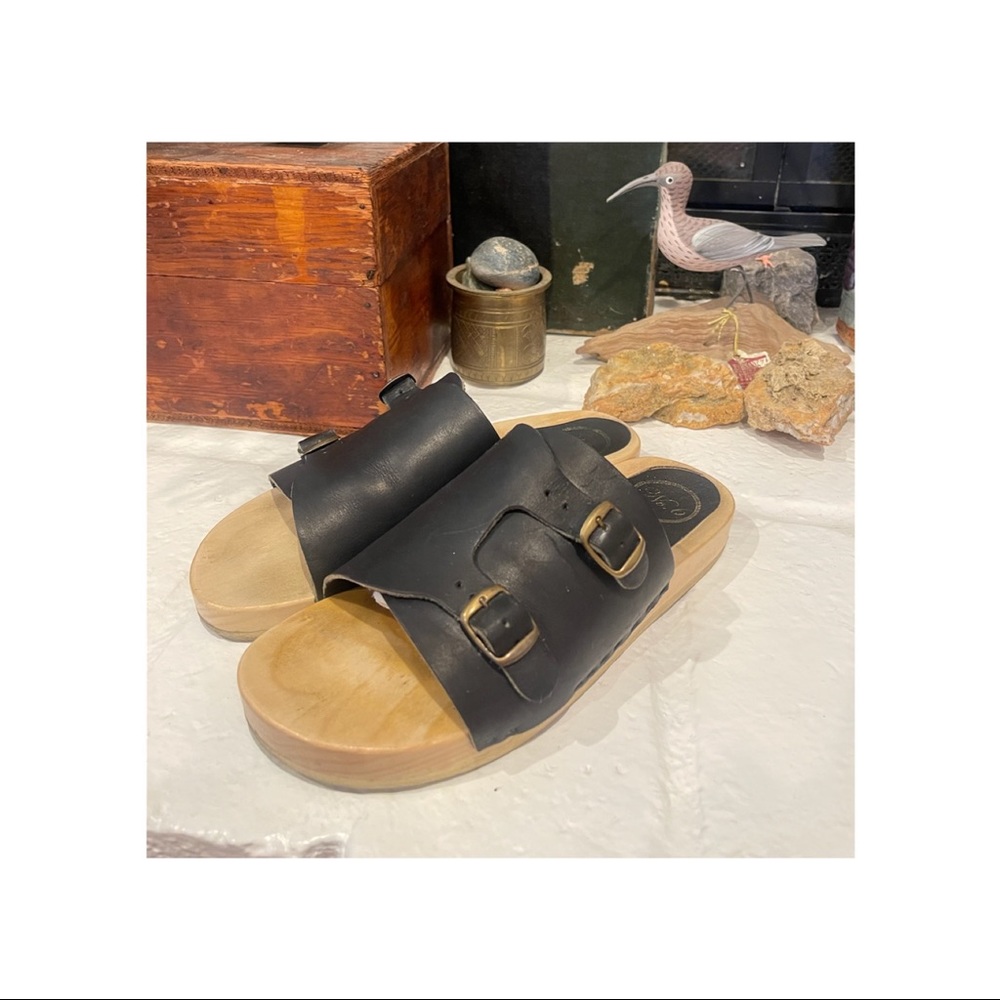 No.6 black double buckle slides 37